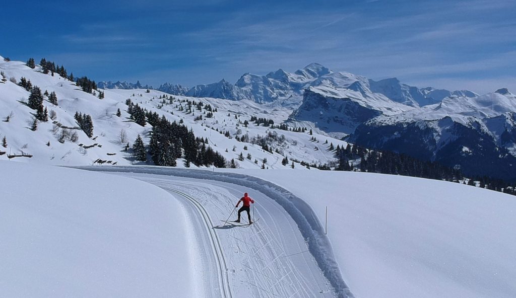 Cycle Col de Joux Plane, Rent XC Skis at Summit