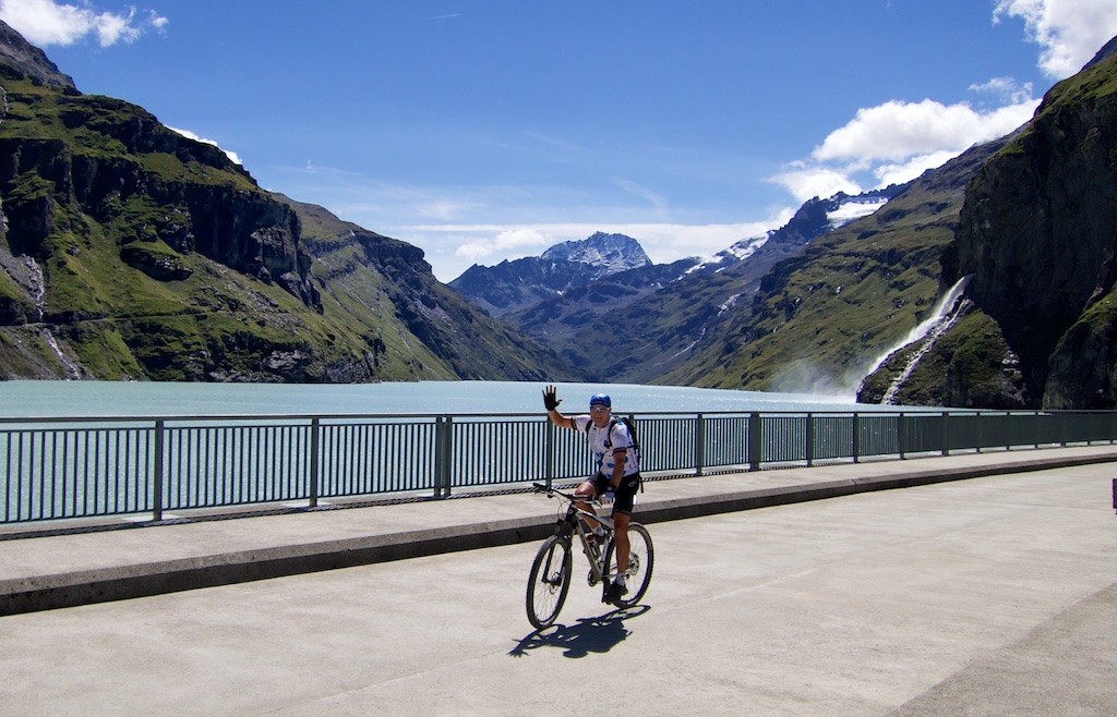 Lac de Mauvoisin and Above